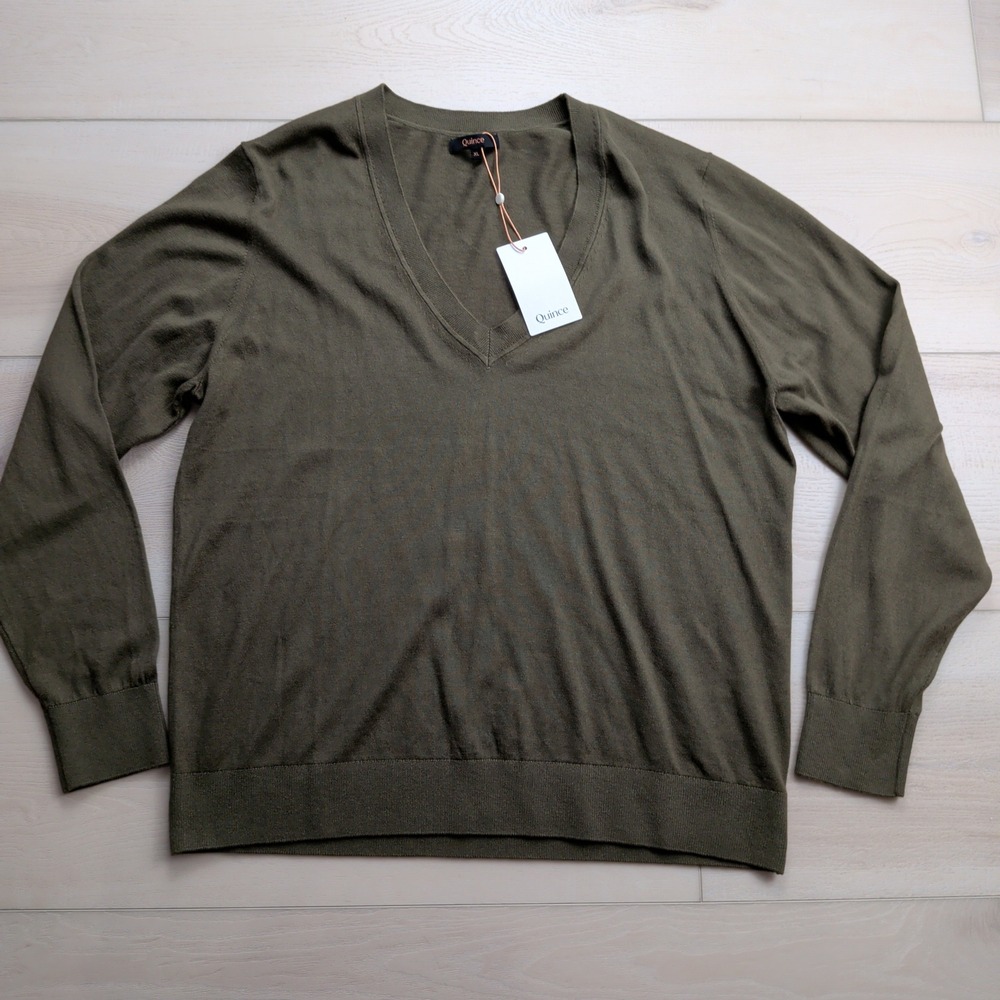 NEW Quince V-Neck Sweater Womens XL Lightweight Organic Cotton Cashmere Olive